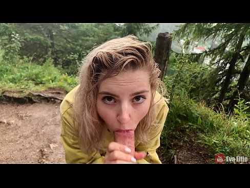 ❤️ Intombazana iginya i-cum emva kwe-blowjob yoluntu - u-Eva Elfi Iphonografi kuthi
